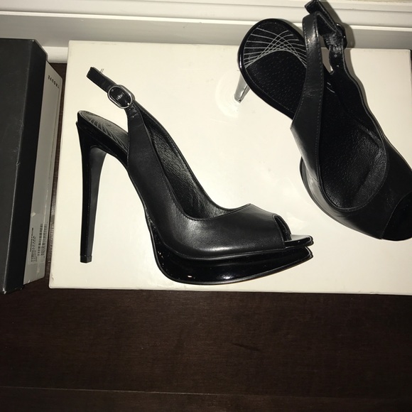 4' inch black leather strap-back heels - Picture 3 of 4