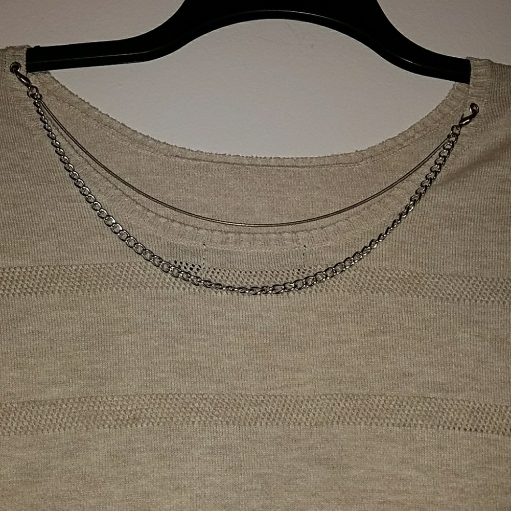 Sweater - Picture 5 of 5