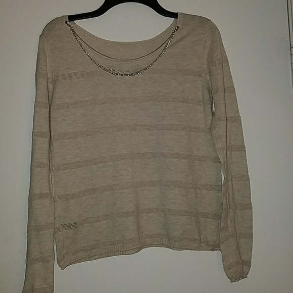 Sweater - Picture 4 of 5