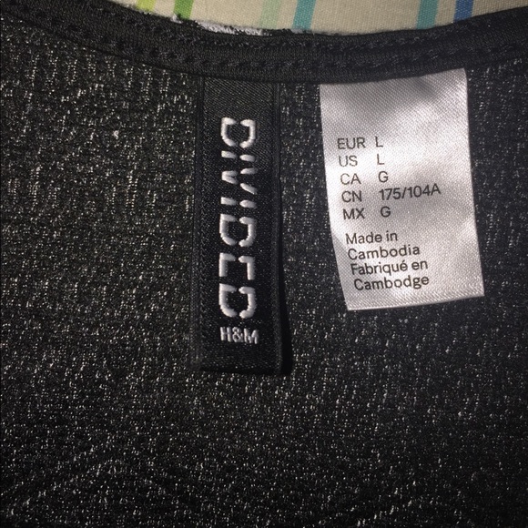 Patterned Crop Top✨ - Picture 4 of 5