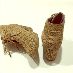 TOMS Shoes Cheetah Desert Wedge