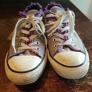Gray and purple layered tongue Converse