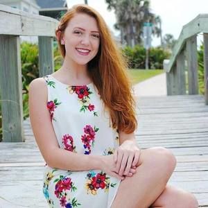 Meet your Posher, Alexis