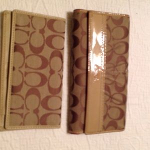 Coach wallet -Check book
