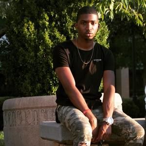 Meet your Posher, Travon