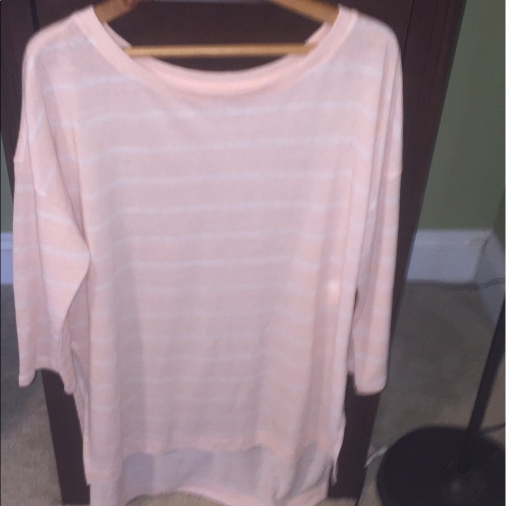 Old Navy leggings/Tunis shirt. Very cute!