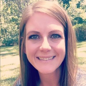 Meet your Posher, Stacie