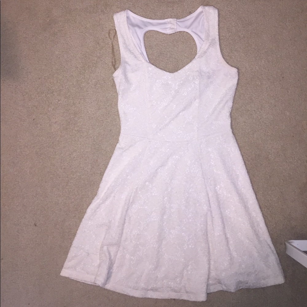 White lace dress