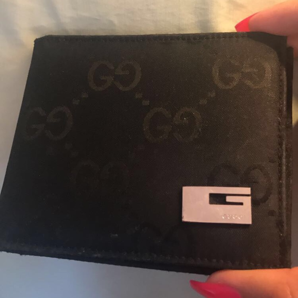 Gucci wallet