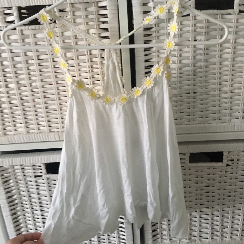 LF white daisy crop top!