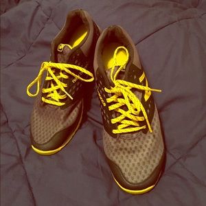 New Balance Minimus Sneakers