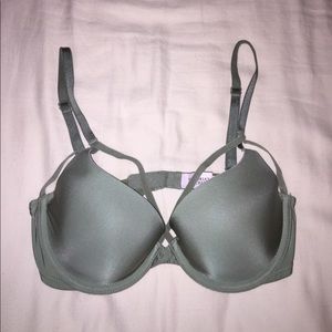 Victoria's Secret lined Demi bra 32C