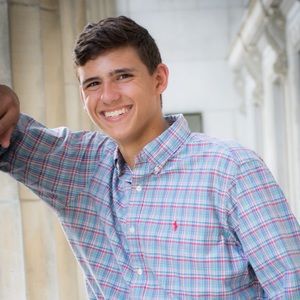 Meet your Posher, Aaron