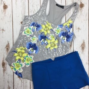 NWOT grey razorback tank w/ subtle sequins