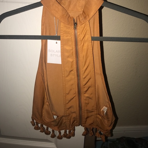 NWT Orange Backless Halter top Sz Medium - Picture 2 of 2