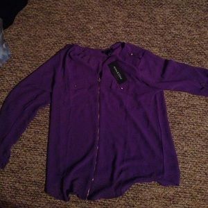 Purple 3/4 sleeve shirt with gold hardware