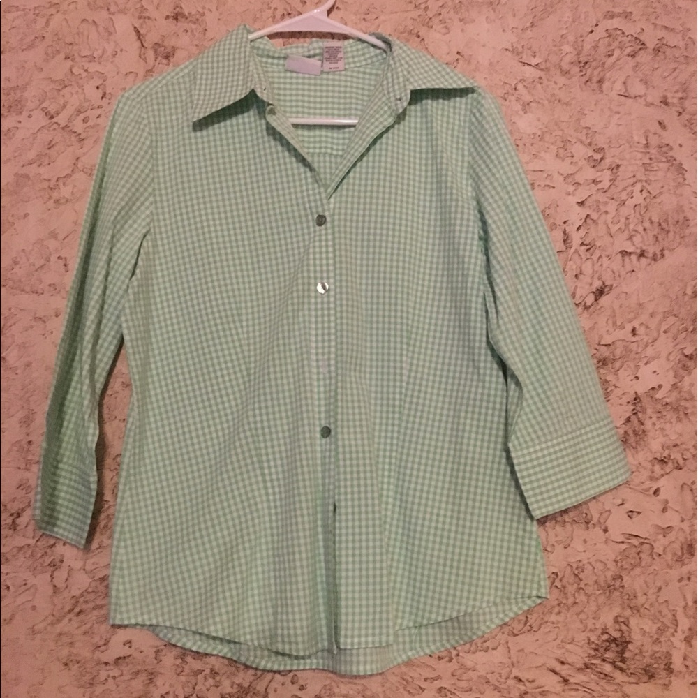 Green and white checkered 3/4 blouse