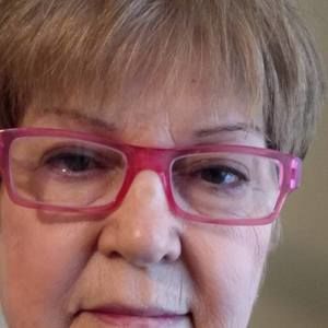 Meet your Posher, Lowanda