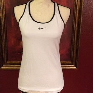 Nike fit dry size S