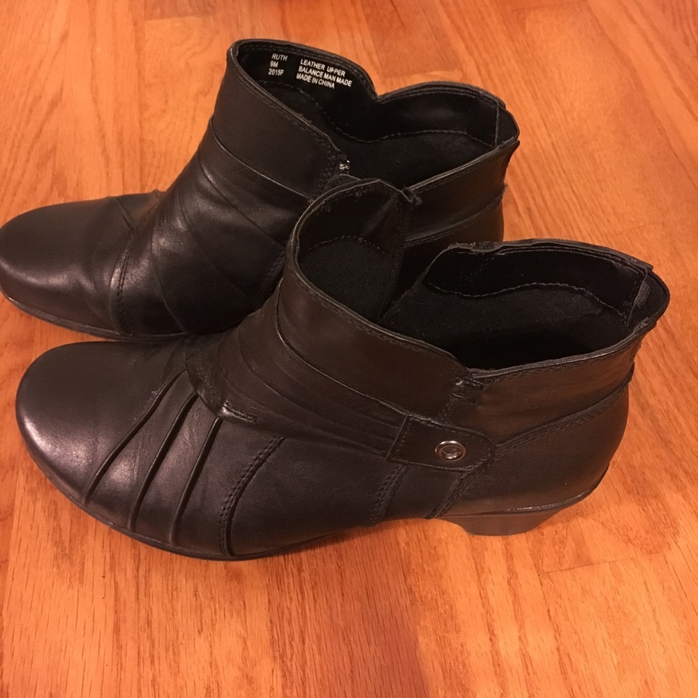 Earth Origins by Earth short boots