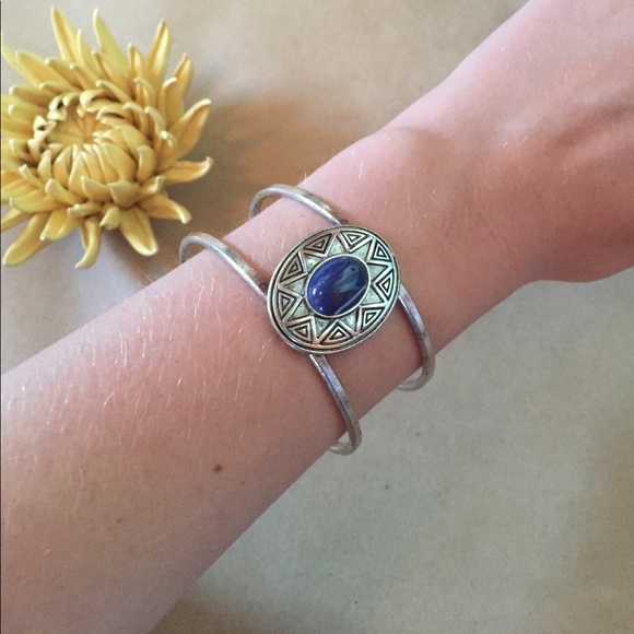 Forever 21 Silver Cuff - Picture 3 of 3