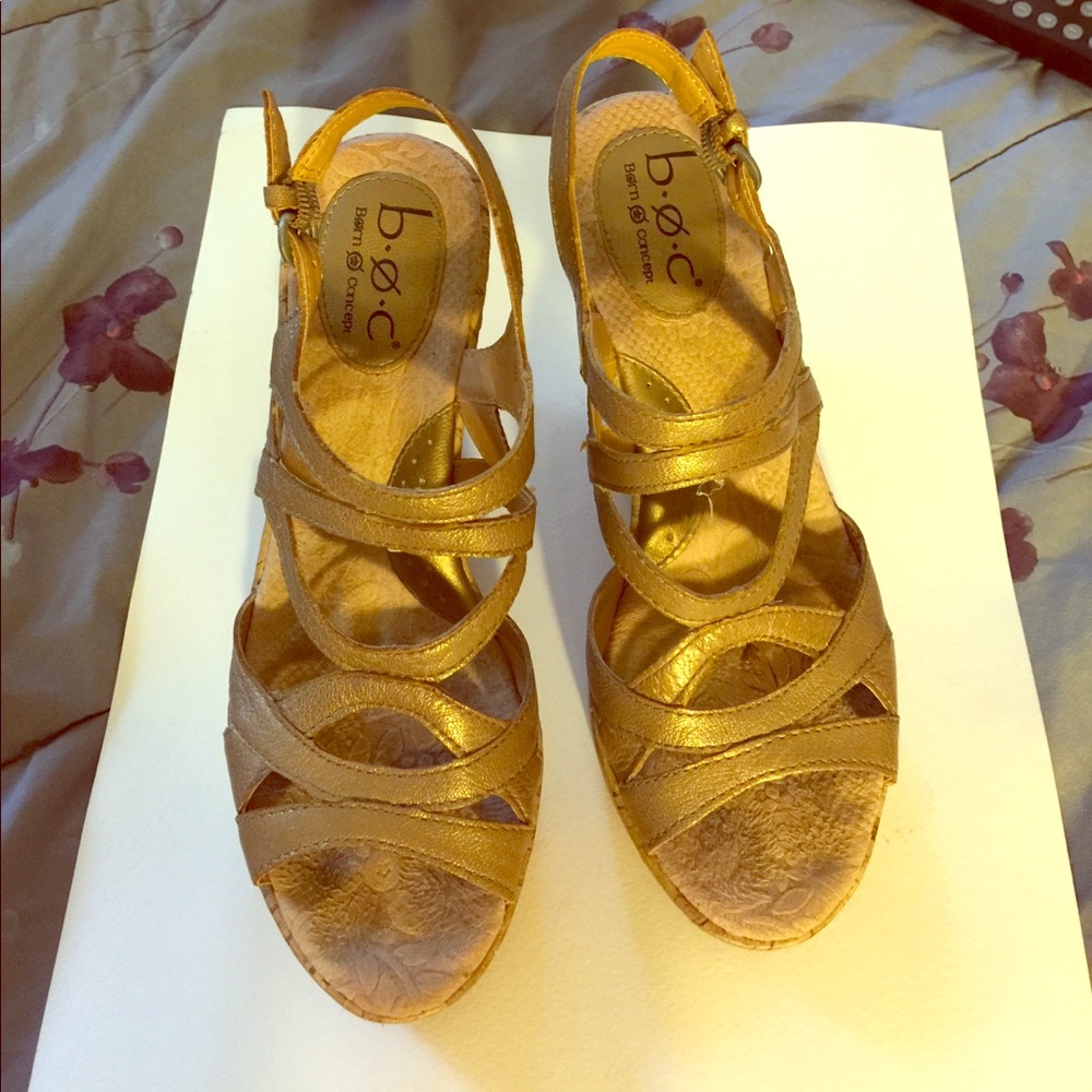 BOC  Born wedge cork heels metallic leather upper.