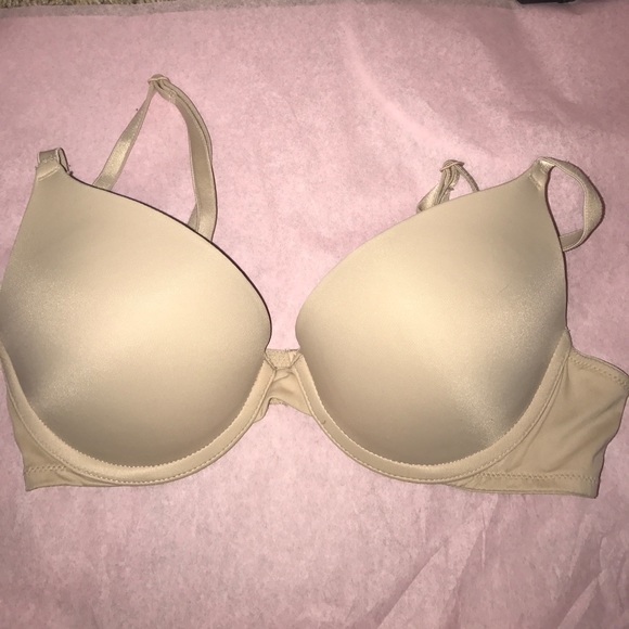 Bras - Picture 2 of 4
