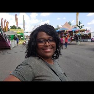 Meet your Posher, Ali