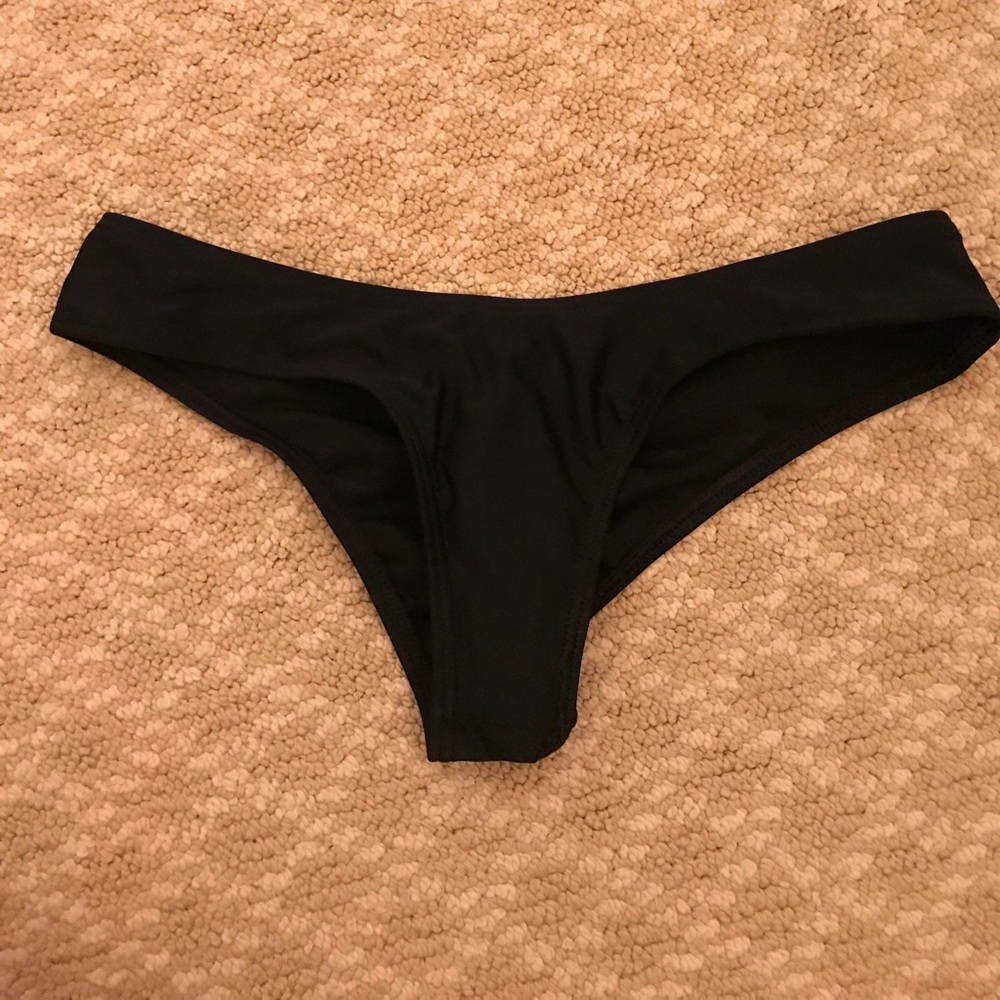 Cheeky Swimsuit bottoms