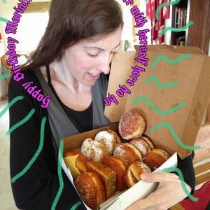 Meet your Posher, Maria