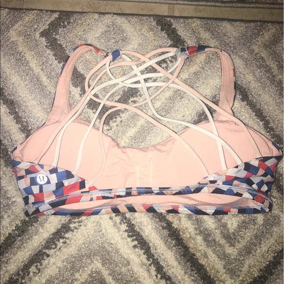 Lululemon FTBW bra size 10 - Picture 2 of 3