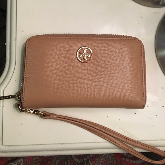 Tory Butch Wallet - Picture 1 of 3