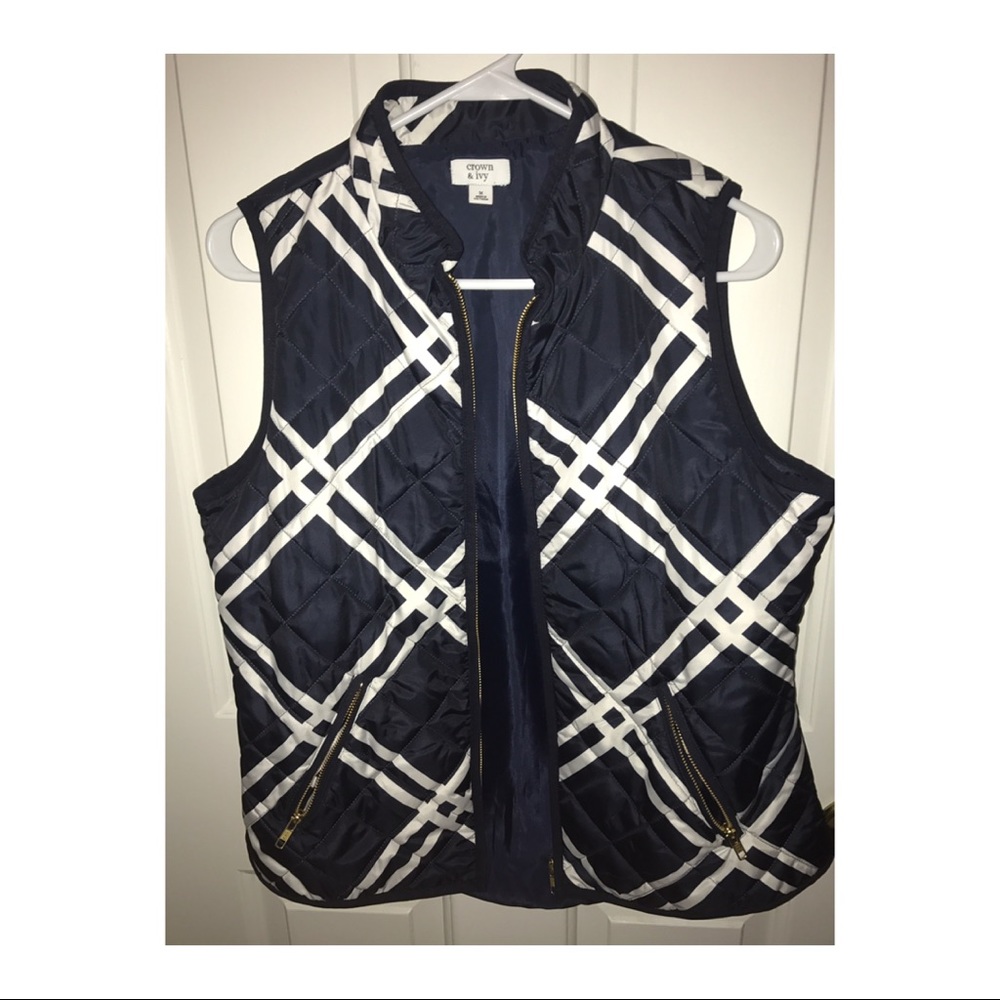 Crown & Ivy vest