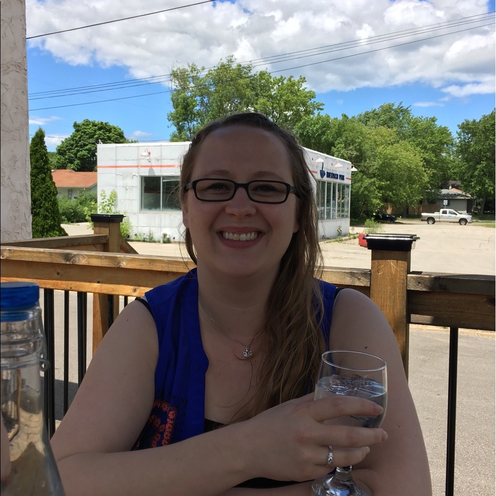 Meet your Posher, Kelley