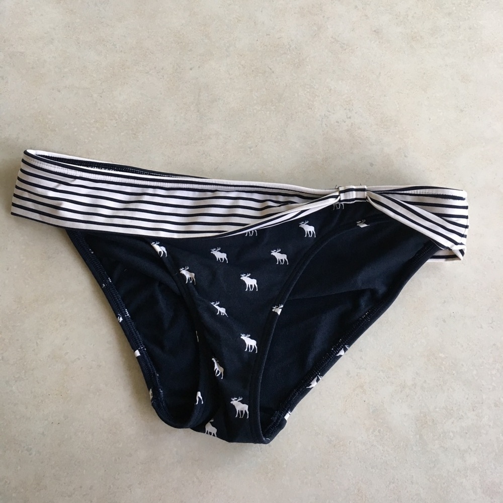 Navy Abercrombie bottoms