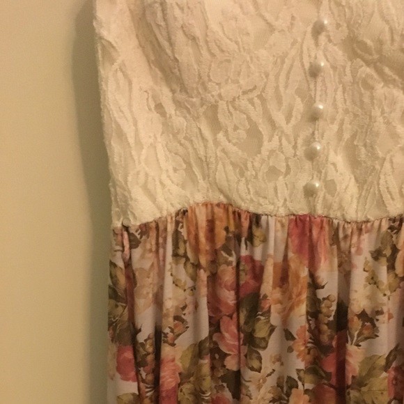 Strapless dress- very cute 😍😍 - Picture 3 of 8