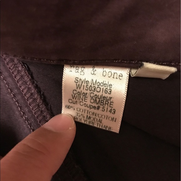 Rag & Bone legging fit jeans. Size 28. - Picture 3 of 4