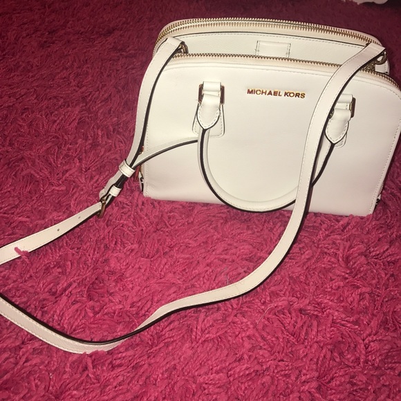 Michael Kors White Purse - Picture 2 of 6