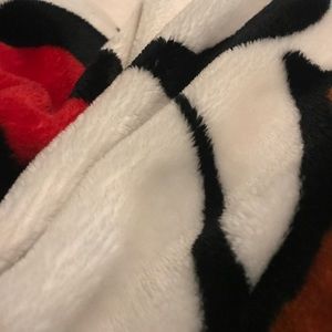 Meet your Posher, Yon