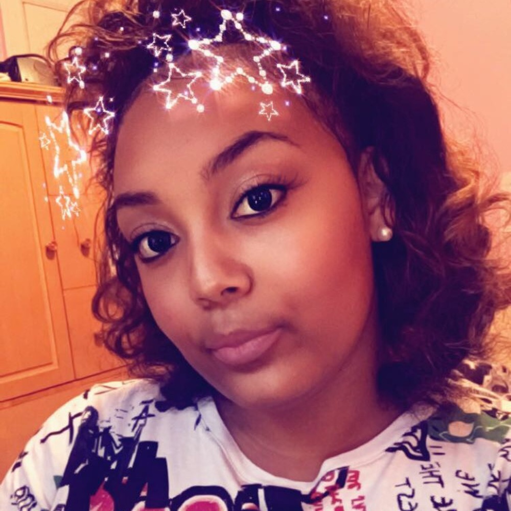Meet your Posher, Nina