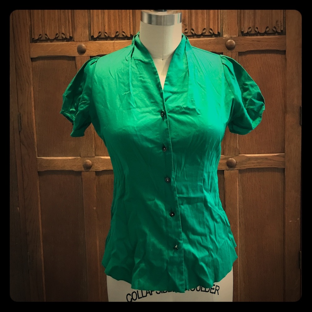 Banana Republic Kelly Green blouse