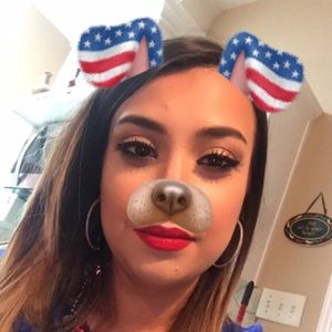 Meet your Posher, Brenda