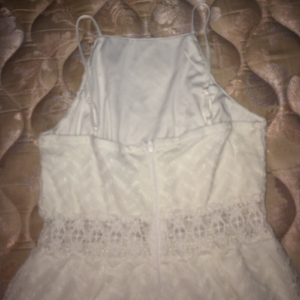 Dress - Picture 3 of 4