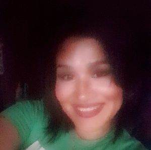 Meet your Posher, Gabriela