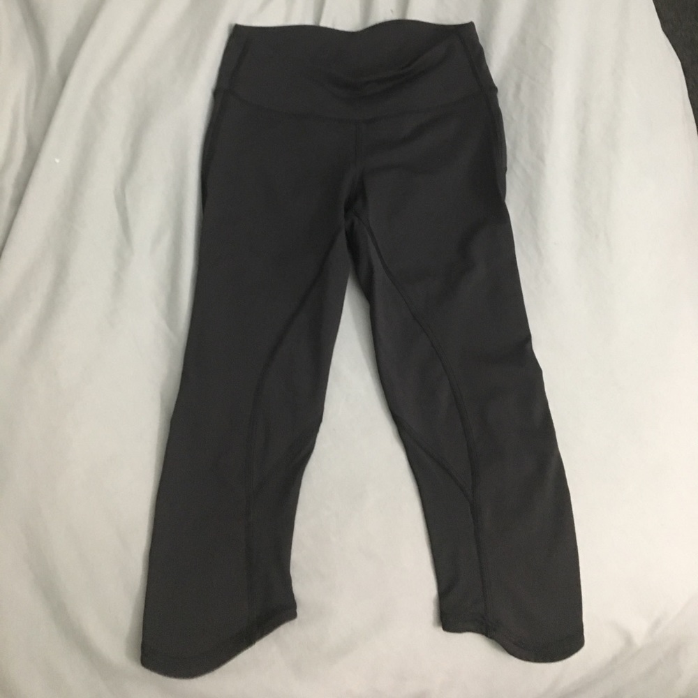 lululemon cropped leggings