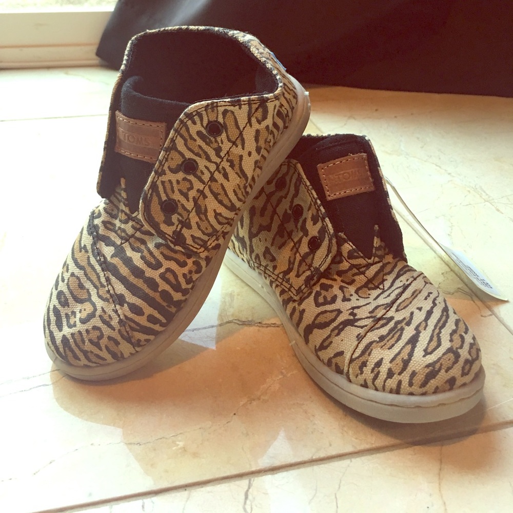 Toms Animal Print Bootie Tennis Shoes