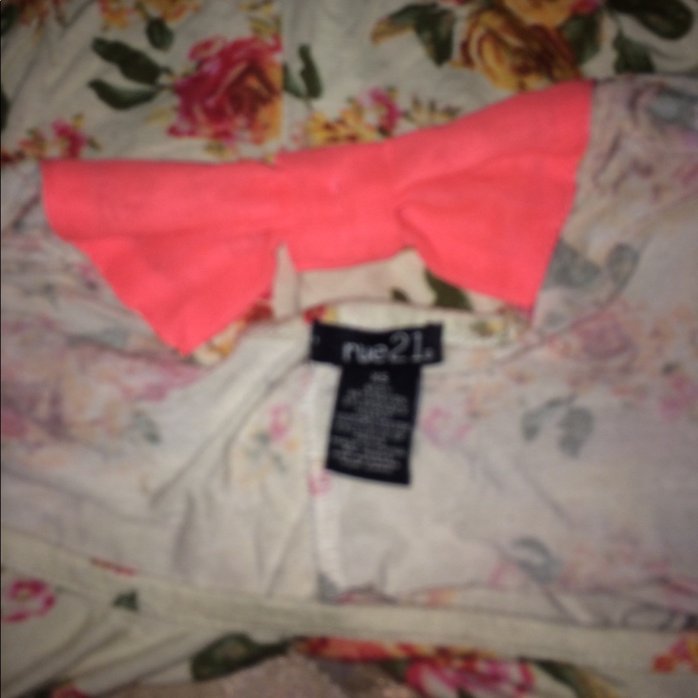 Top - Picture 4 of 4