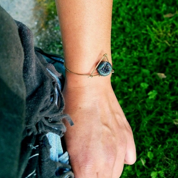 ON SALE!Fearless Felicity"- Rainbow Druzy Bracelet - Picture 4 of 4