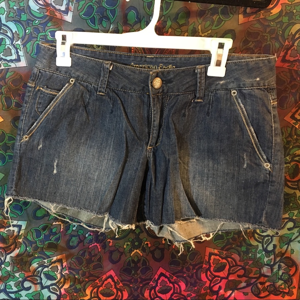 AE Demi shorts size 6