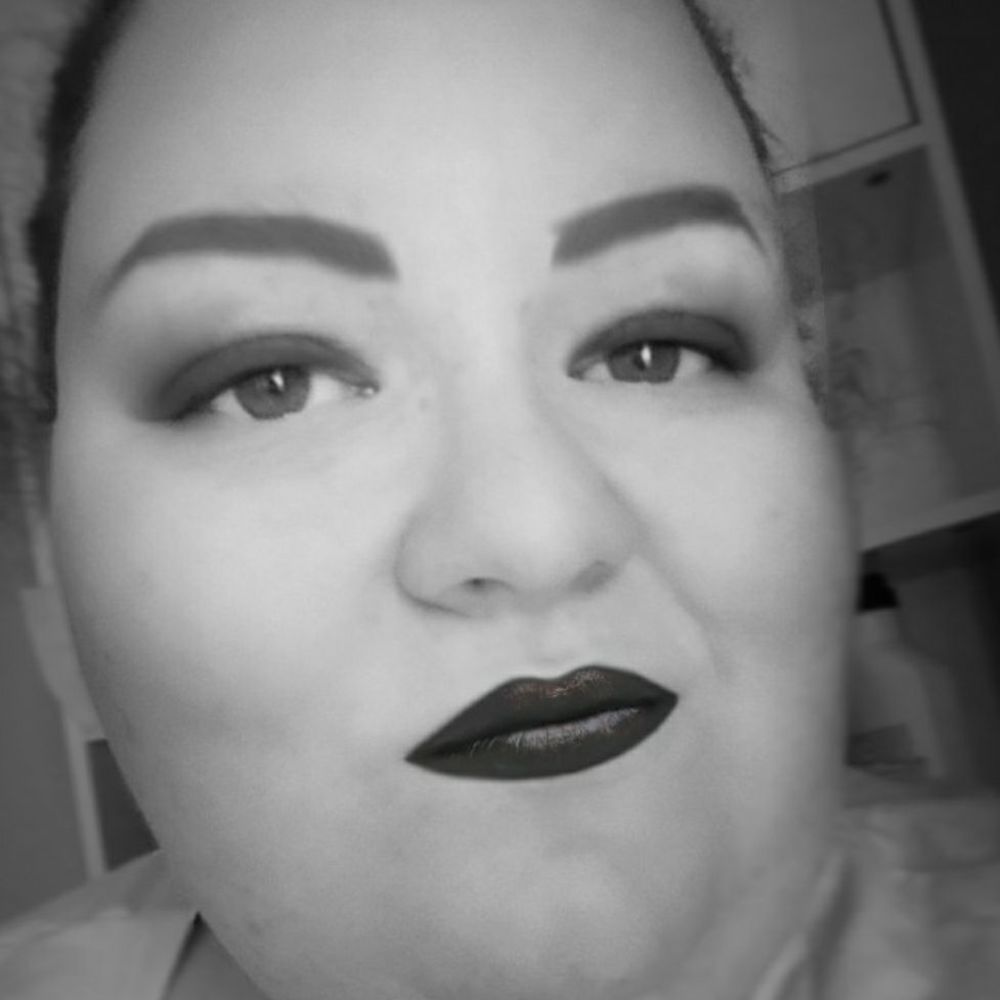 Meet your Posher, Whitney